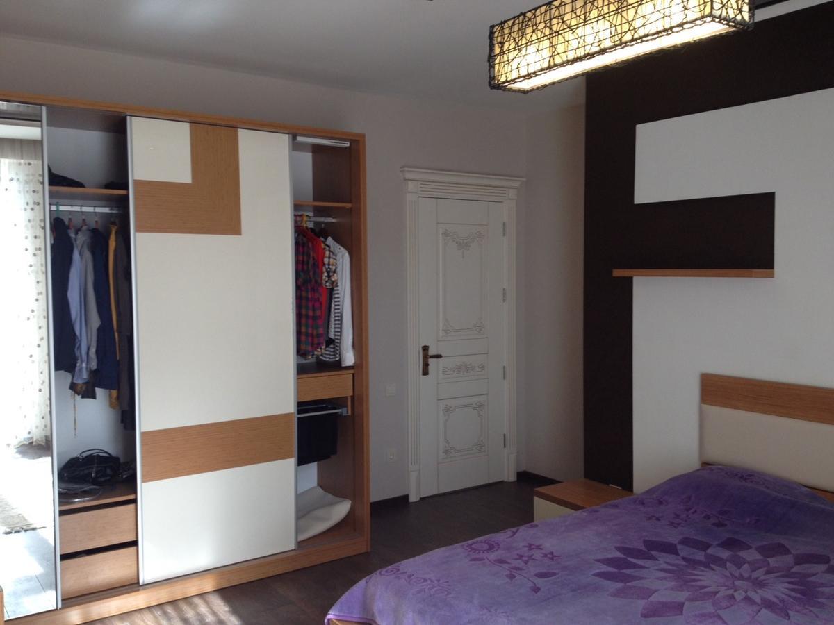 Flat Near The Mcdonald'S Apartment Batumi Ngoại thất bức ảnh