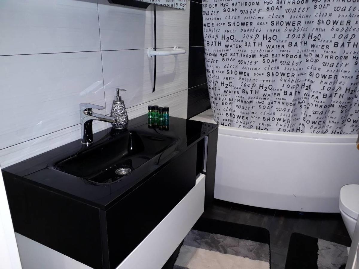 Flat Near The Mcdonald'S Apartment Batumi Ngoại thất bức ảnh